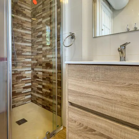 Albaranas By Interhome